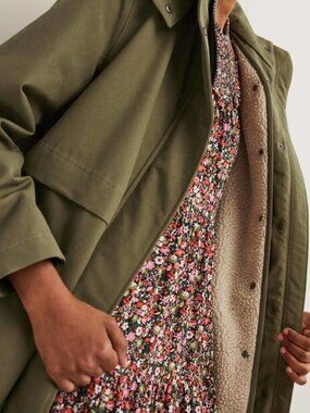 EUC Boden Waterproof Borg Lined Parka, basil green, US20/22